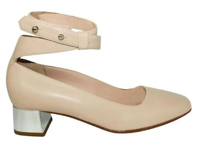 Autre Marque Sandalias Anteprima de Punta Redonda Beige con Tacones Plateados 