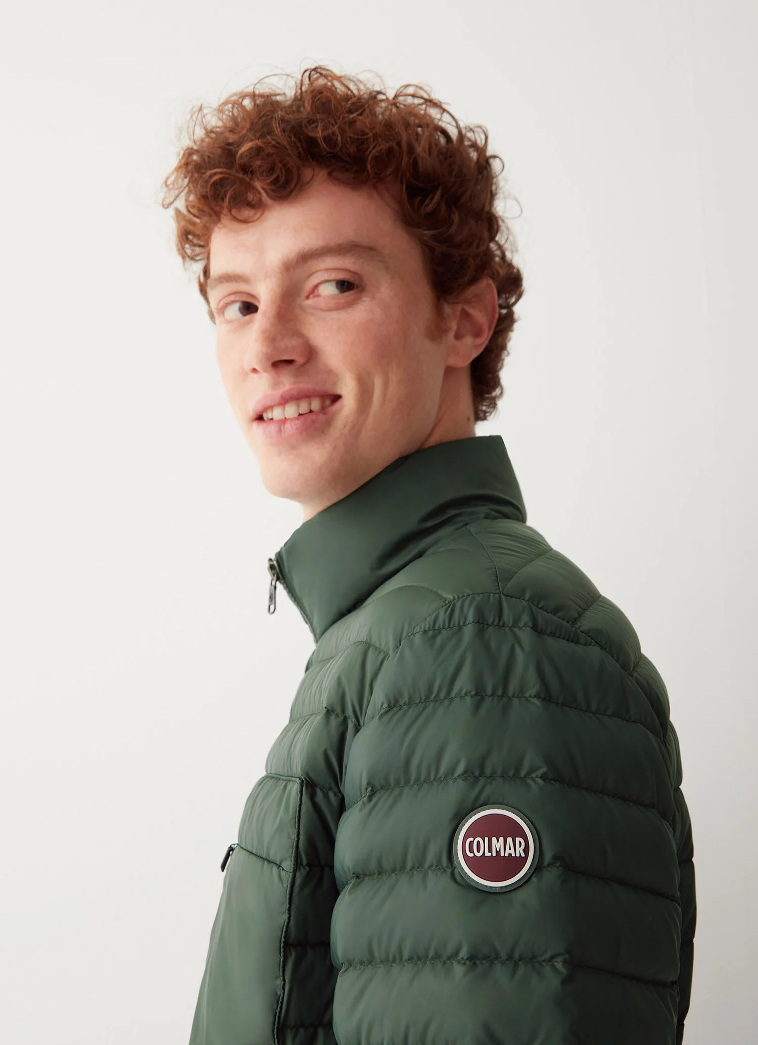 Chaqueta militar de plumas