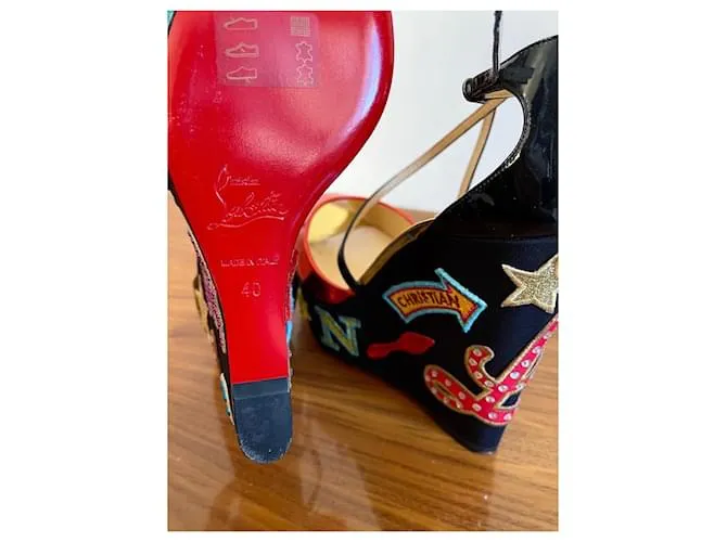 Christian Louboutin Tacones Negro Roja Azul marino 