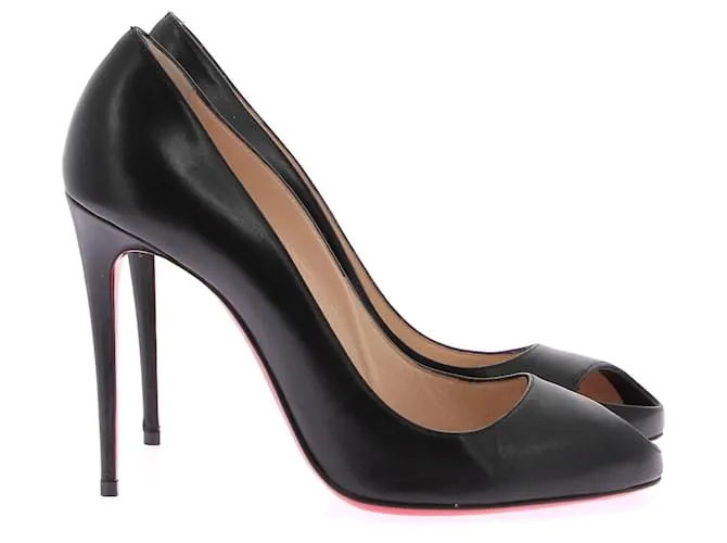 CHRISTIAN LOUBOUTIN Tacones T.EU 39.5 Cuero Negro 