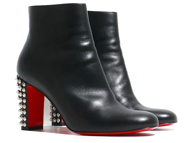 CHRISTIAN LOUBOUTIN Tacones T.UE 38.5 Cuero Negro 