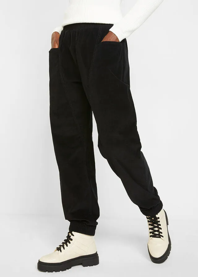 Cómodo pantalón de pana con amplios bolsillos y cintura cómoda Negro