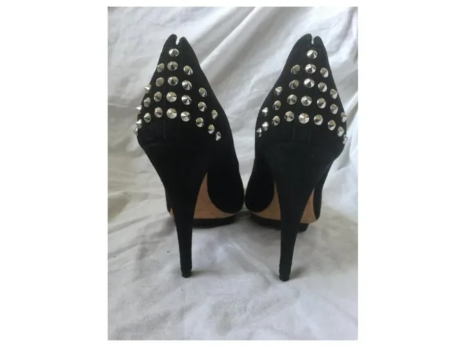 Mcq Tacones tachonados Negro Plata 