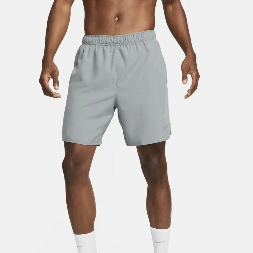 Nike Hombre Shorts Dri-Fit Challenger 7in Brief-Lined Shorts Gris 