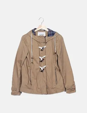 Pull&Bear Trenca marrón detalles