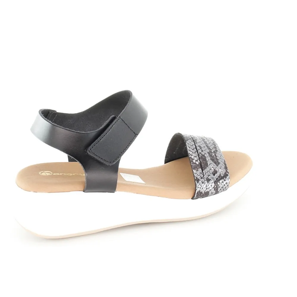 Sandalias AngryMount 4676 Negro