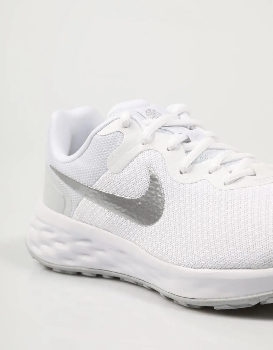  sneakers NIKE Revolution en White 78673