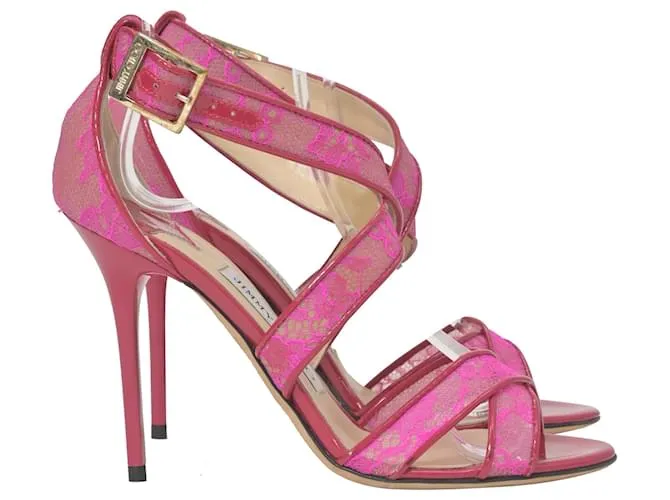 Tacones de tiras en cuero rosa con detalles de encaje Jimmy Choo Lottie 