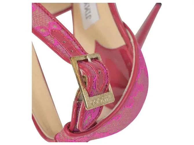 Tacones de tiras en cuero rosa con detalles de encaje Jimmy Choo Lottie 