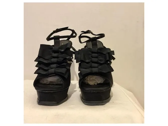 Yves Saint Laurent YSL Rive Gauche vintage Tribute tacones de satén Negro 